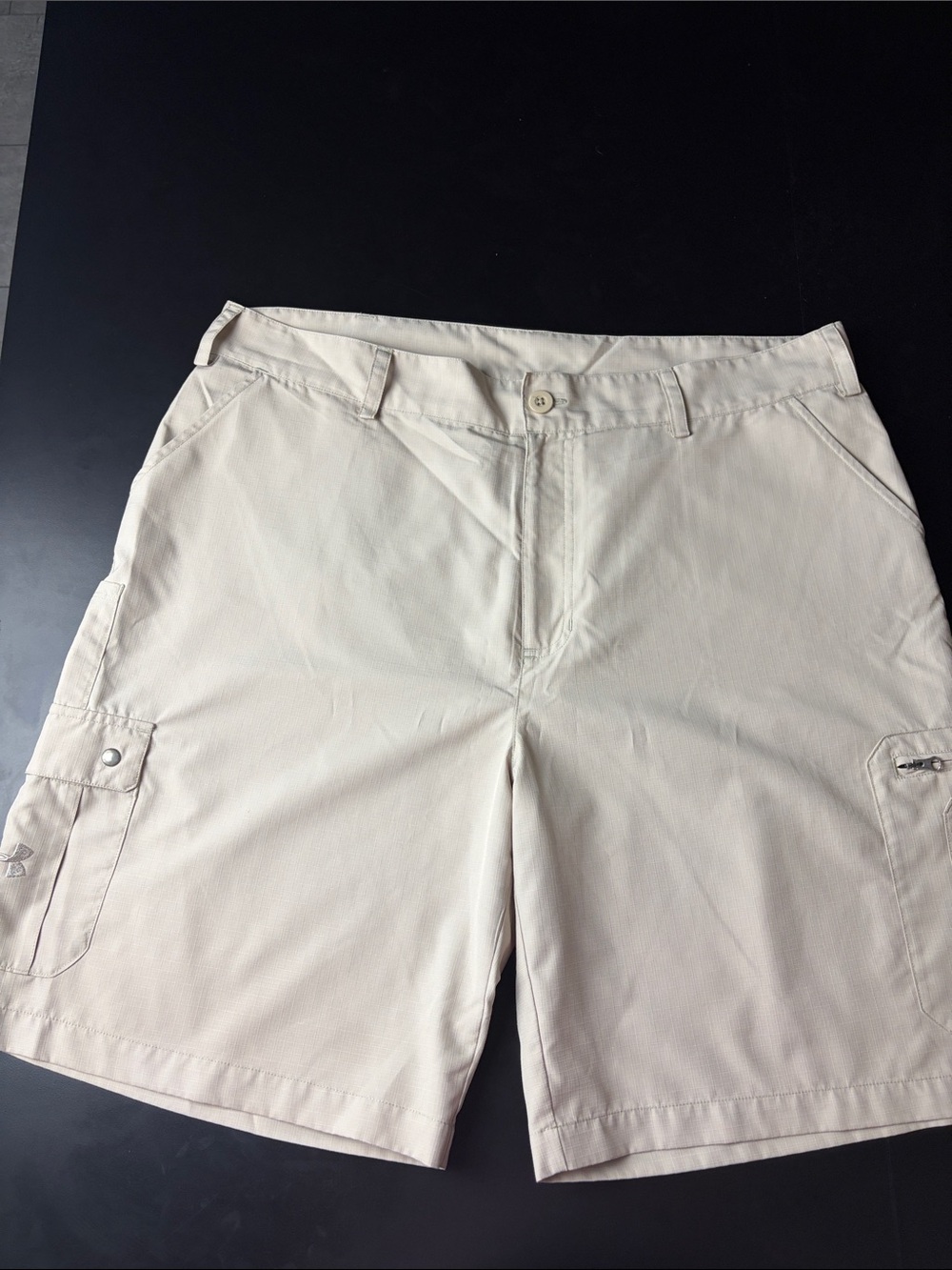 Under Armour Casual Beige Cargo Shorts